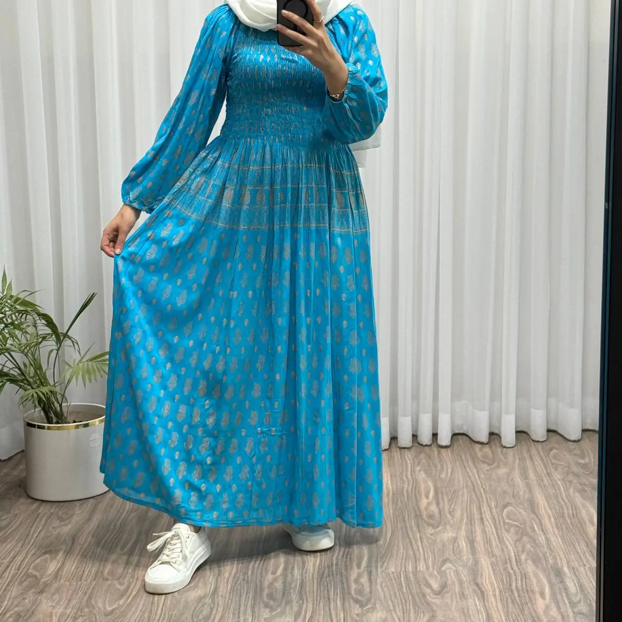 تصویر ۳ برای "کریشه طلاکوب آستین دار"